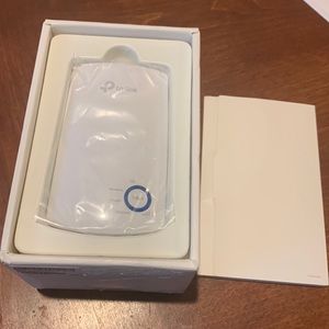 TP-LINK Wi-Fi Network Universal Range Extender Wall Plug